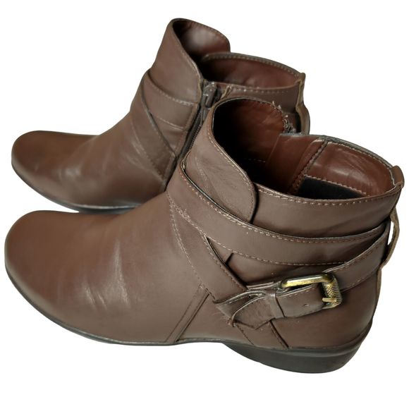 Naturalizer Shoes - NATURALIZER CASSANDRA Brown Size 7.5M